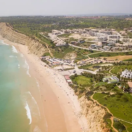 Azevedo 44 By Destination Algarve Villa
